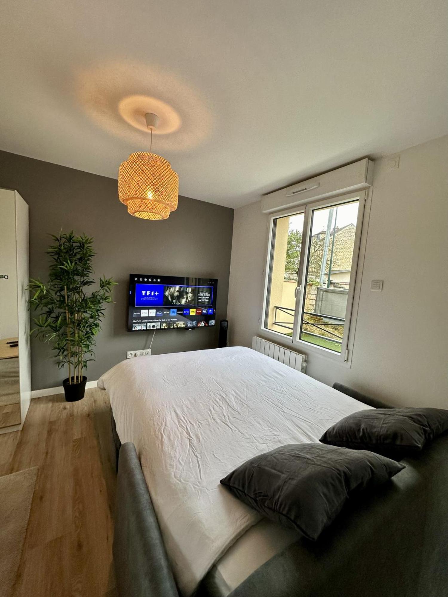 Escapade Relaxante - Spa - Jacuzzi - Sauna - Prives LʼIsle-Adam Exterior foto